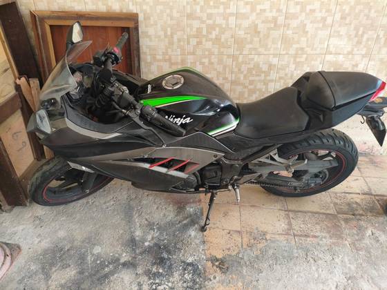 KAWASAKI NINJA 300 